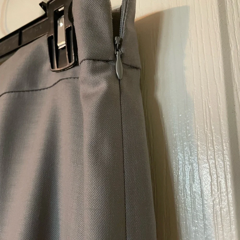 Giorgio Armani Trousers Dress Pants Gray Size 46 Career Business Designer EUC - Picture 3 of 14